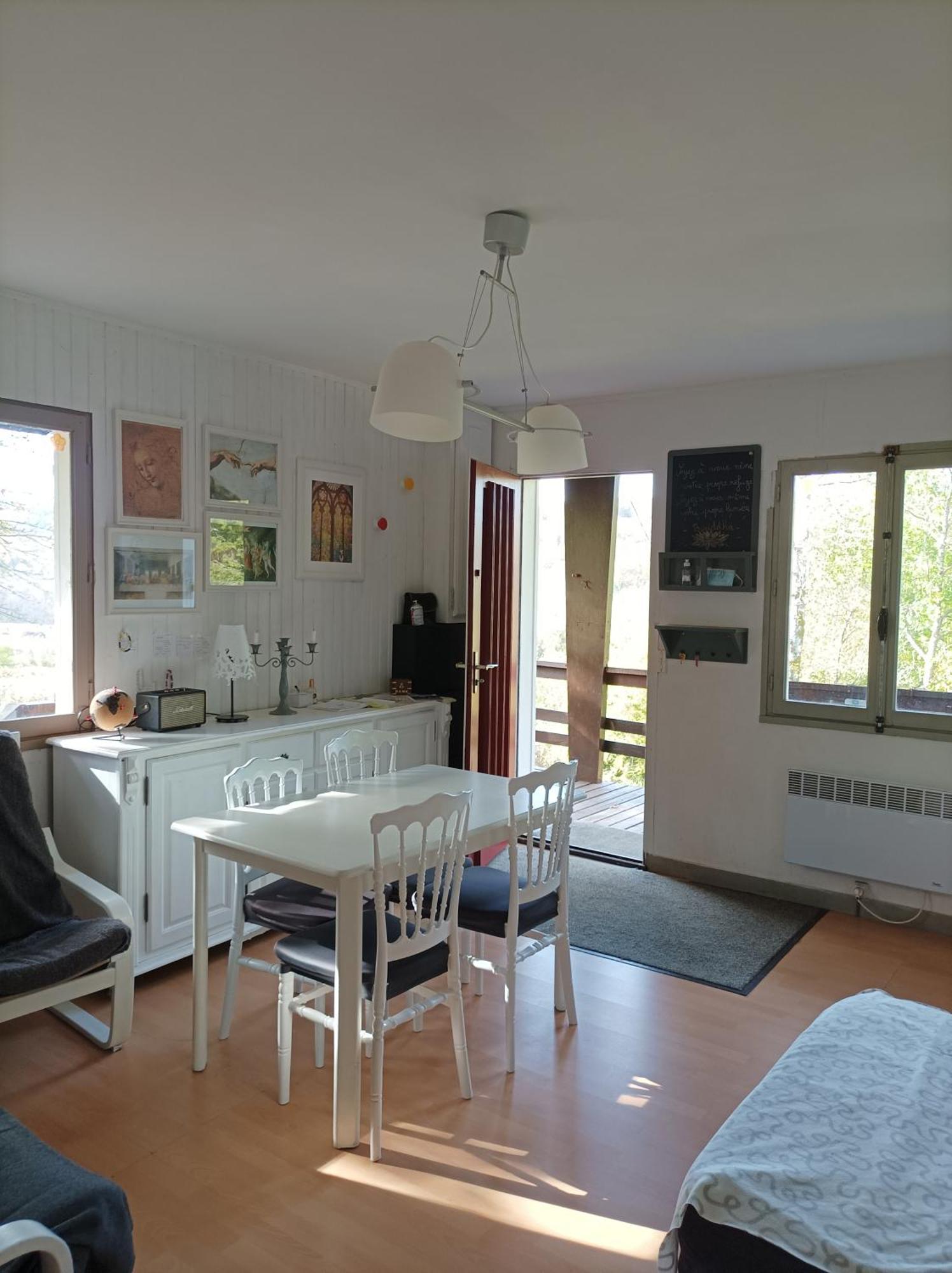 Chalet Deux Chambres Au Calme Saint-Brisson Habitación foto